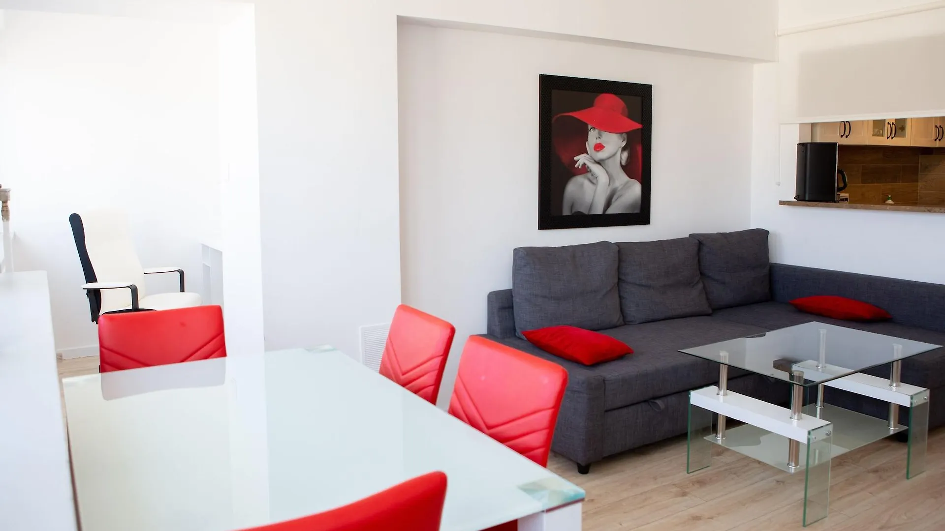 Bonapartments Warsaw Apartment